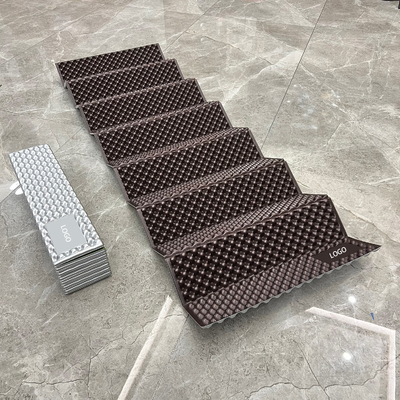 Tapete de cama de acampamento de alta qualidade Eco-friendly Lightweight PE Folding Foam Mat Anti-sujo à prova de umidade