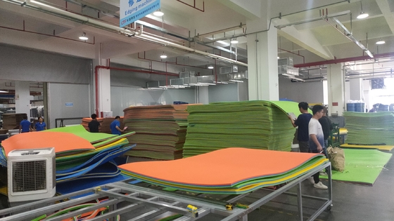 OEM Entrega rápida Pad flutuante 3 camadas espessa espuma float colchão piscina lago
