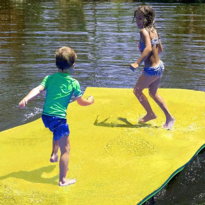 Grátis Mochila Flutuante Coberta de Água Premium Mochila Flutuante para o Lago e embarque XPE espuma Pad de Água Flutuante