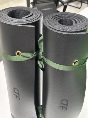 Colchão de ar leve, impermeável e confortável para camping, almofada de ar macia e acolchoada portátil com alças de ombro ajustáveis, ideal para atividades ao ar livre, caminhadas, mochilão e viagens