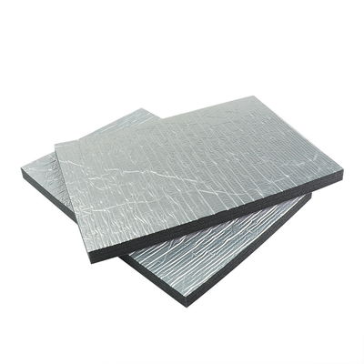 Material de isolamento térmico para edifícios com folha de alumínio